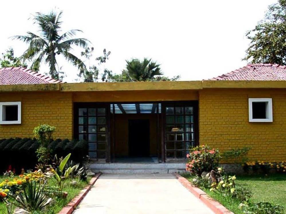 Regenta Camellia Resort And Spa Bolpur Exterior foto